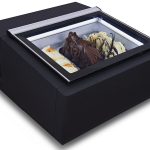 MODÈLE DE TABLE VITRINE À CREME GLACÉE NOIRS'OUVRE DU CÔTÉ CLIENT - Combisteel