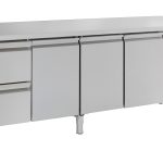 700 TABLE RÉFRIGÉRÉE 3 PORTES ET 2 TIROIRS - Combisteel